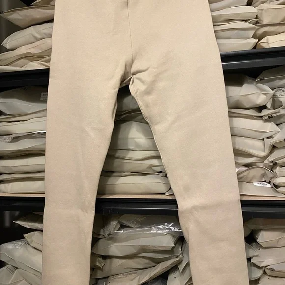 FOG-Fear Of God Essentials Sweatpants Tan - Picture 2 of 6